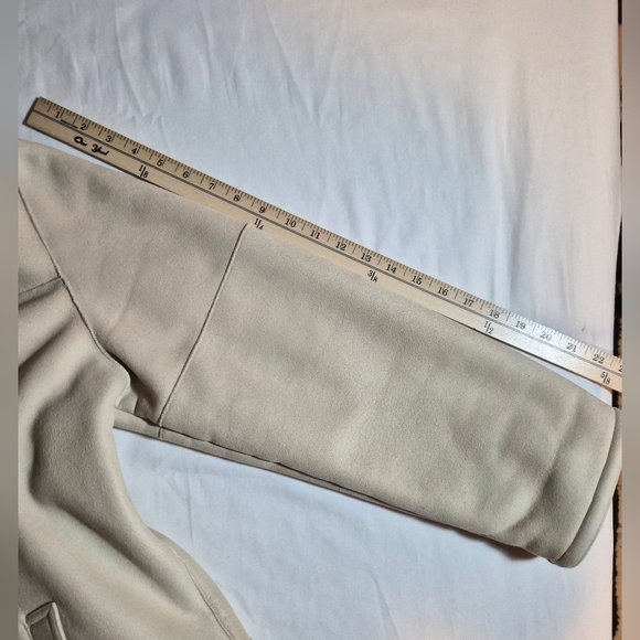 Cozy Cream Hooded Mid-Length Coat - Sherpa Lined Size L - Picture 9 of 9